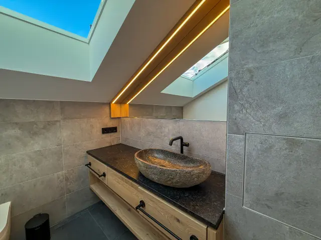 Badezimmer en Suite (Schlafzimmer 1)
